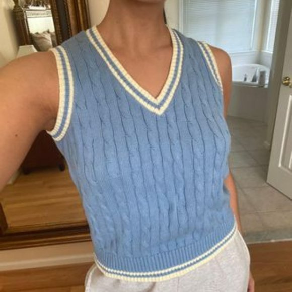 Brandy Melville Sweaters - Brandy Melville Marlena Cotton Sweater Vest